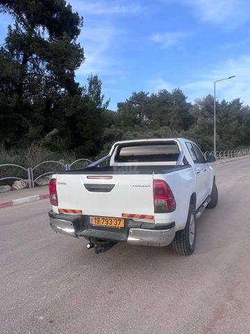 טויוטה היילקס