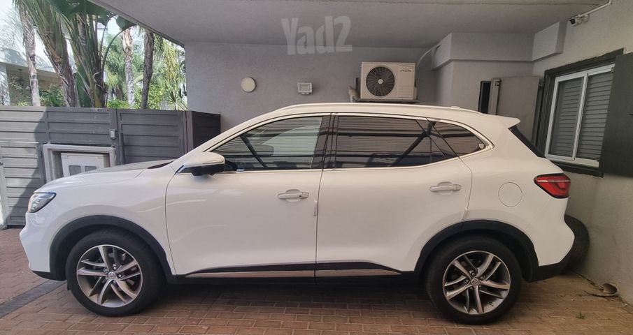 אם ג'י EHS PHEV
