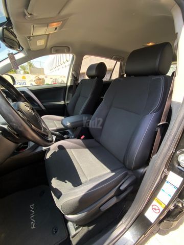 טויוטה RAV4