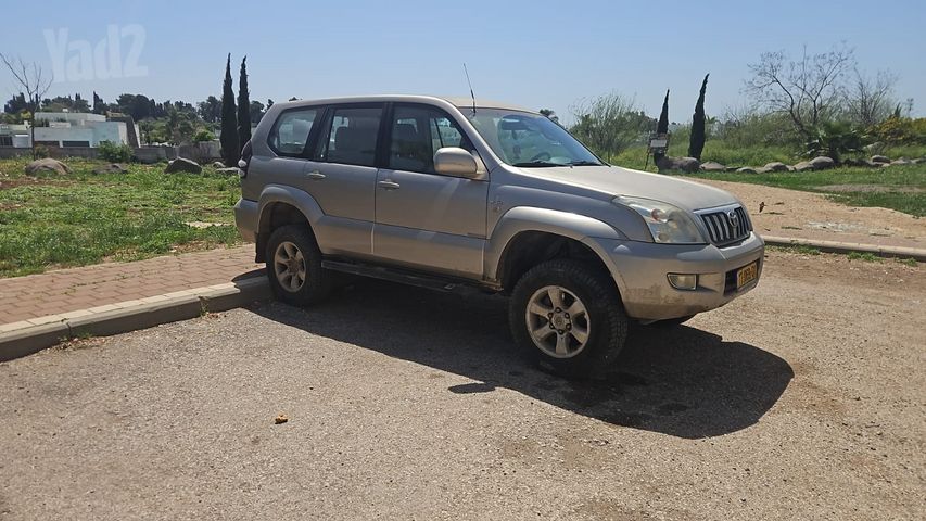 טויוטה לנד קרוזר