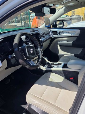 וולוו XC40
