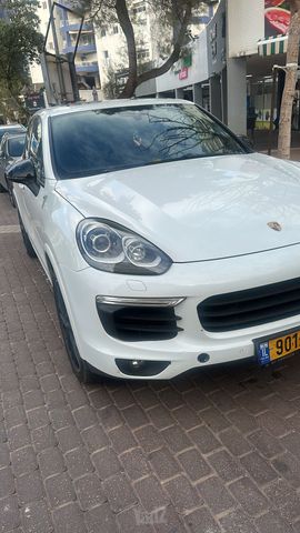 פורשה קאיין