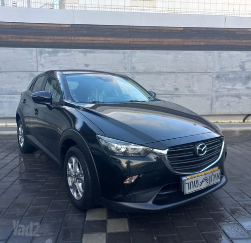 מודעת רכב מאזדה CX-3
