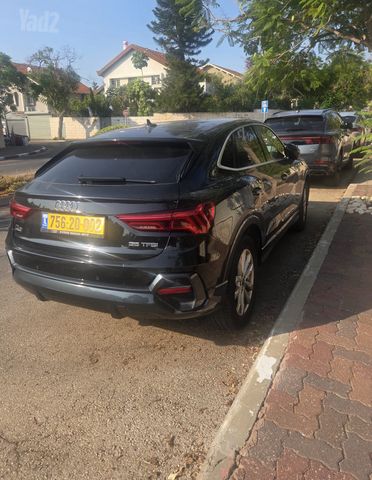 מודעת רכב אאודי Q3 1