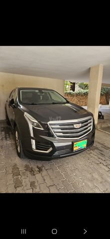 קאדילק XT5