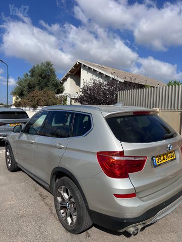 ב מ וו X3