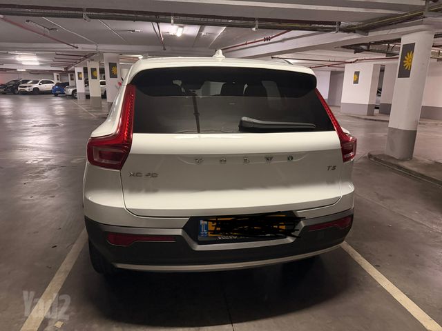 מודעת רכב וולוו XC40