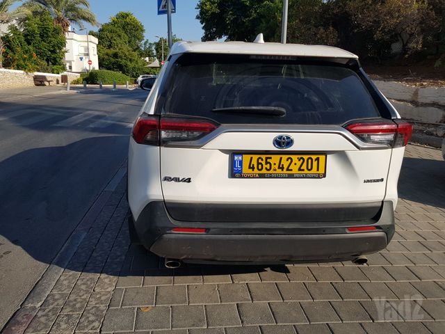 טויוטה RAV4