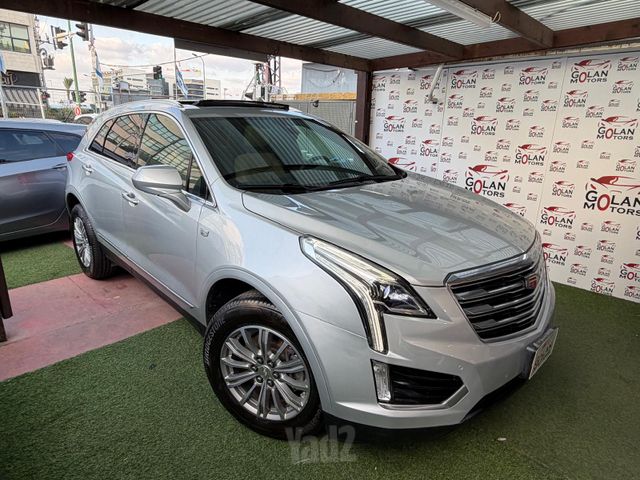 קאדילק XT5
