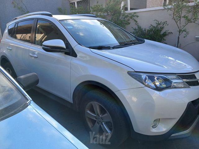 טויוטה RAV4