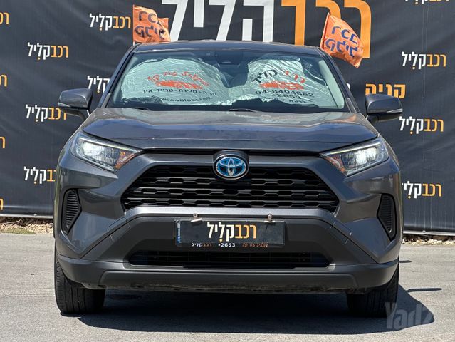 טויוטה RAV4