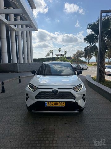 מודעת רכב טויוטה RAV4