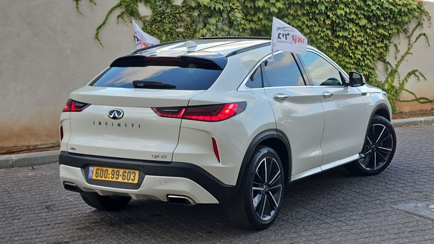 אינפיניטי QX55