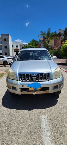 טויוטה לנד קרוזר