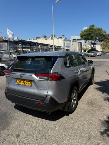 מודעת רכב טויוטה RAV4 2