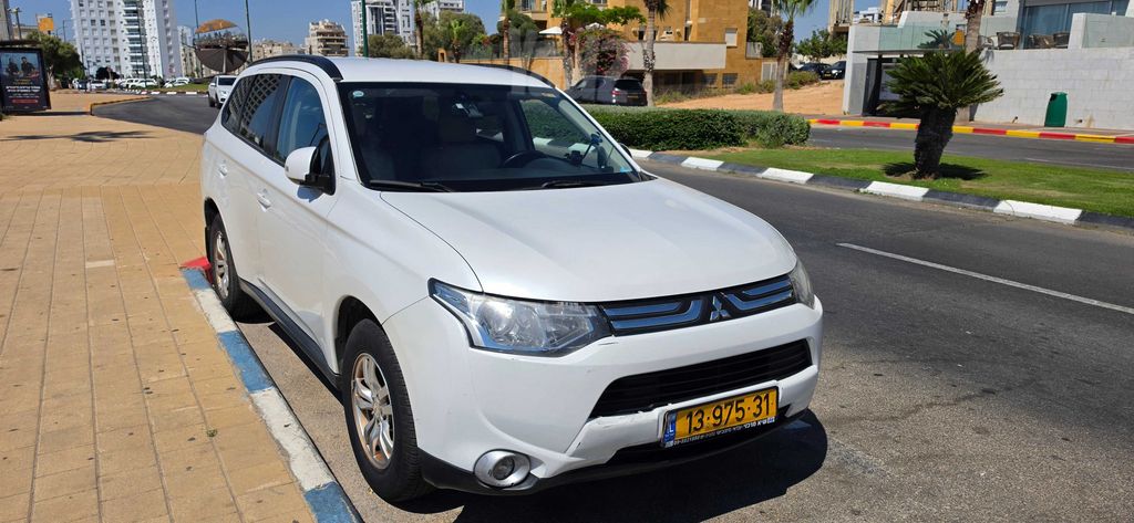 מודעת רכב מיצובישי אאוטלנדר