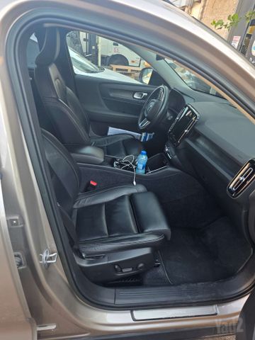מודעת רכב וולוו XC40