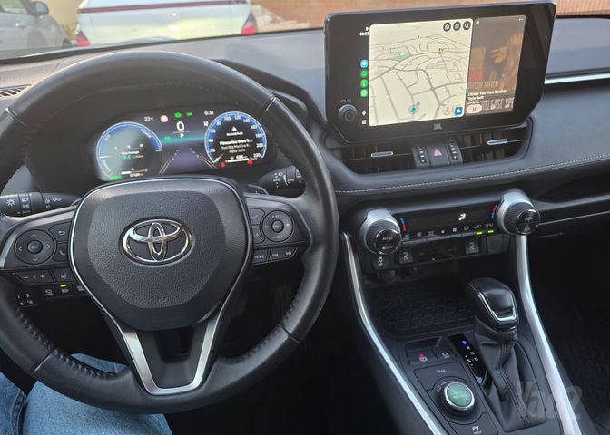 טויוטה RAV4