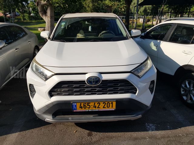 טויוטה RAV4