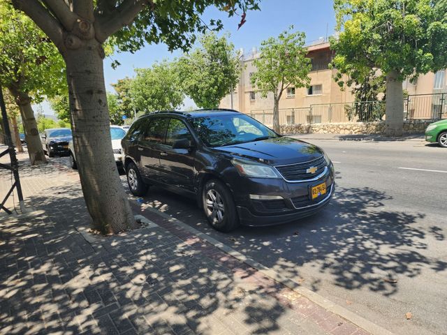 שברולט טראוורס