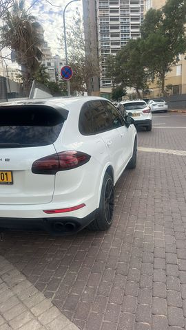 פורשה קאיין