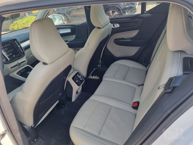 וולוו XC40