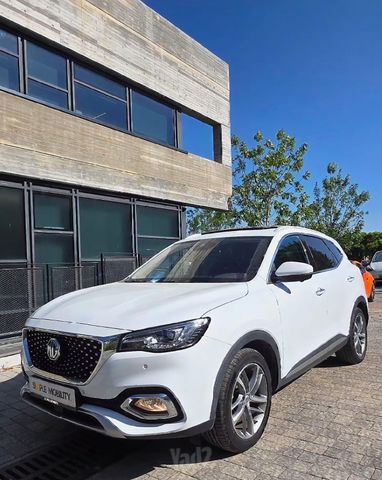 מודעת רכב אם ג'י EHS PHEV