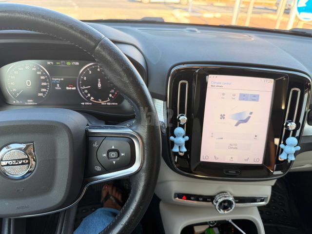 וולוו XC40