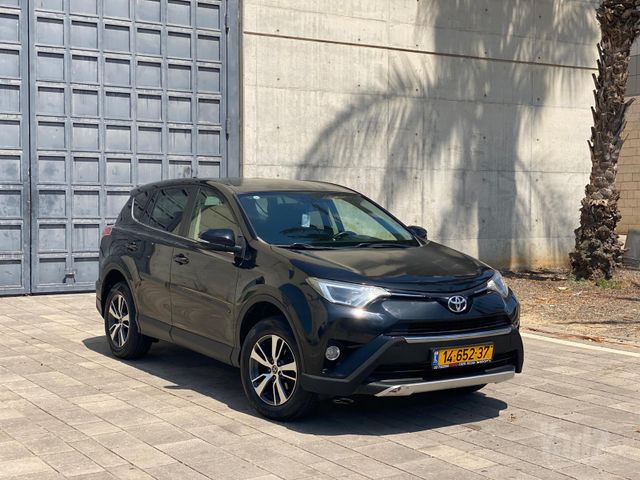 מודעת רכב טויוטה RAV4