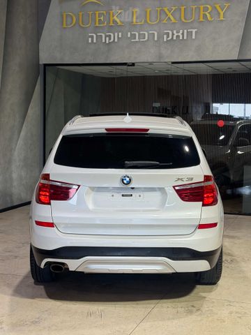 ב מ וו X3