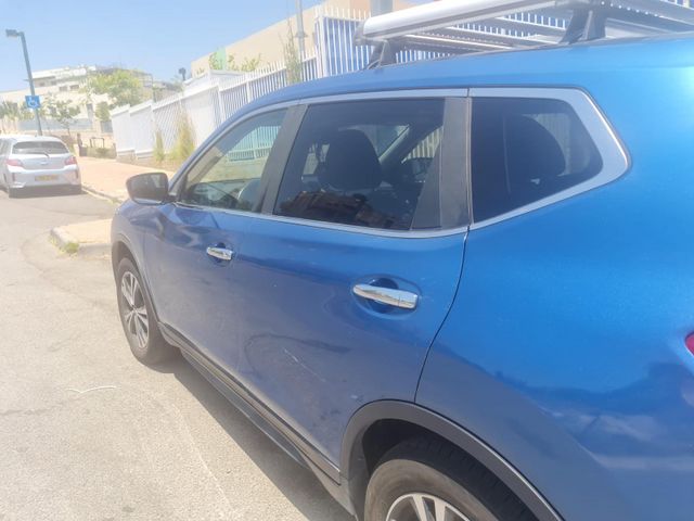 ניסאן אקס טרייל