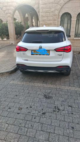 אם ג'י EHS PHEV