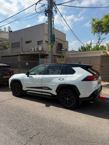 מודעת רכב טויוטה RAV4