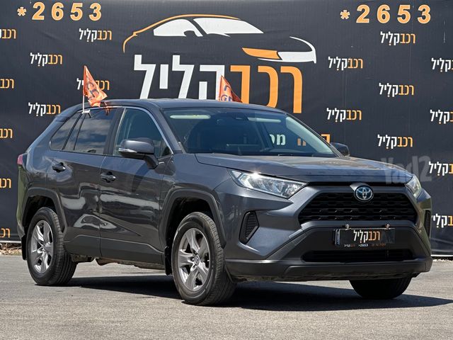 טויוטה RAV4