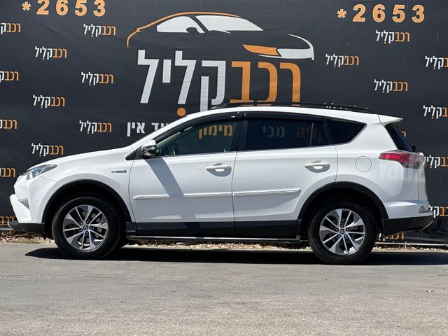 טויוטה RAV4