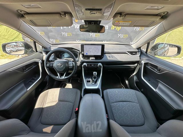 טויוטה RAV4