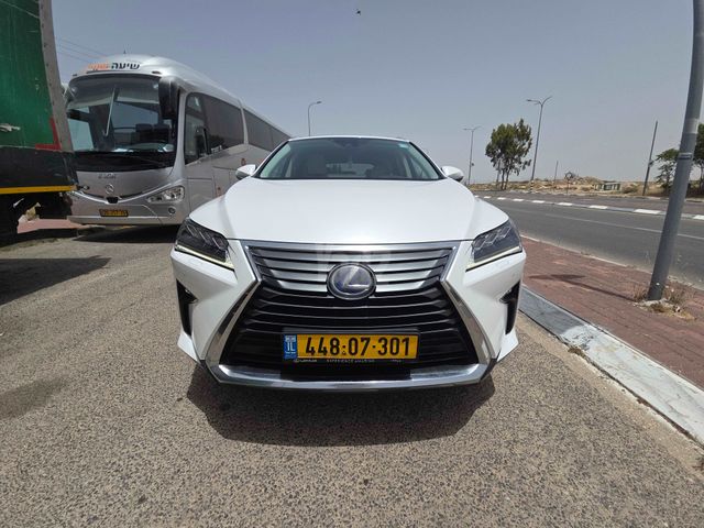 מודעת רכב לקסוס RX