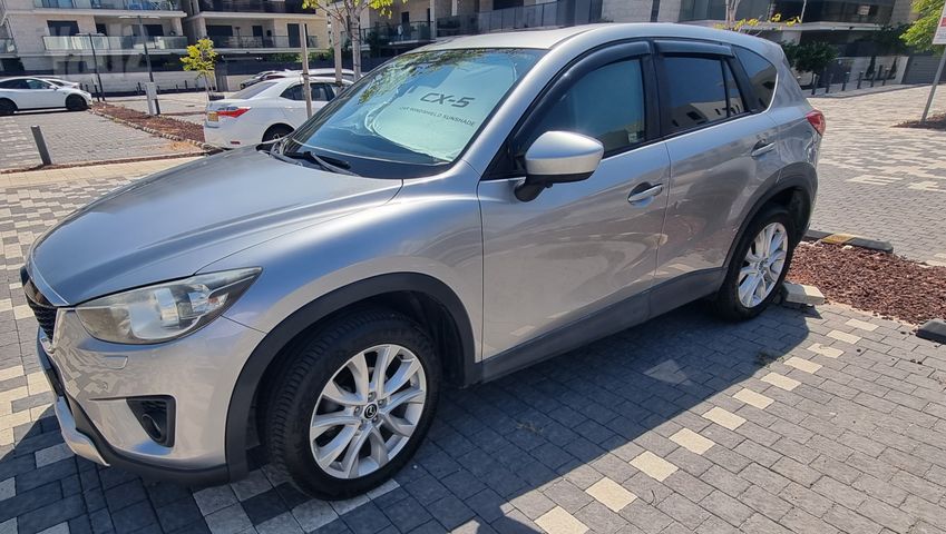 מודעת רכב מאזדה CX-5