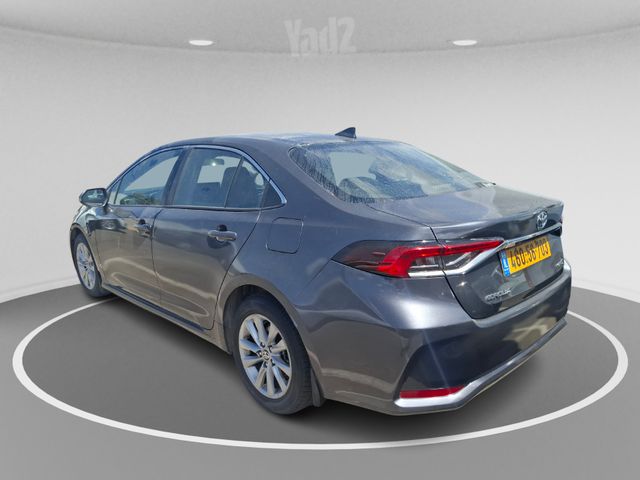 טויוטה קורולה