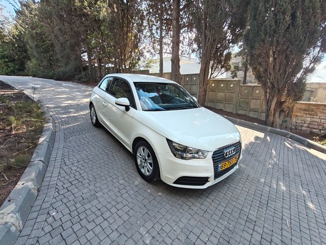 מודעת רכב אאודי A1