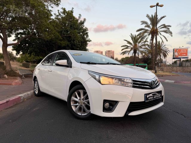 טויוטה קורולה