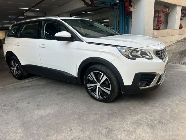 פיג'ו 5008