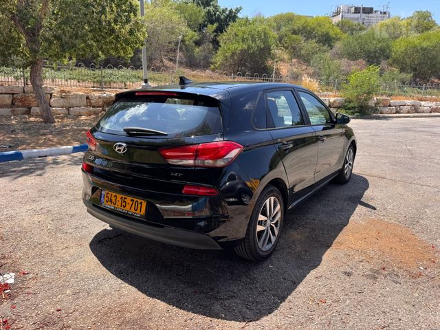 יונדאי i30