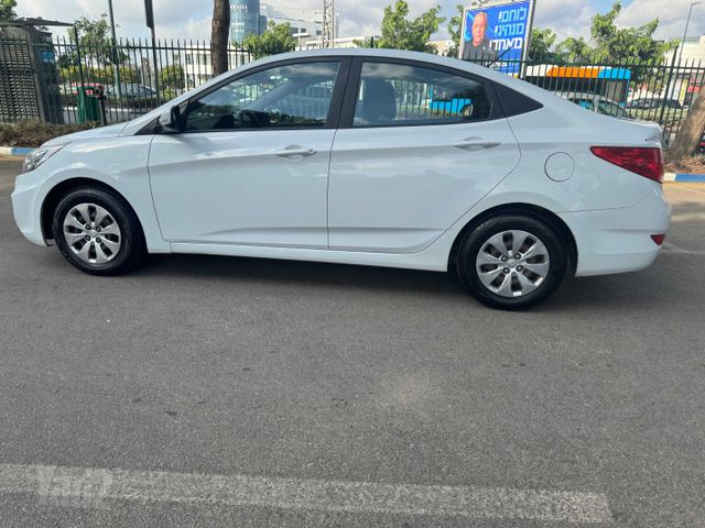 יונדאי אקסנט i25