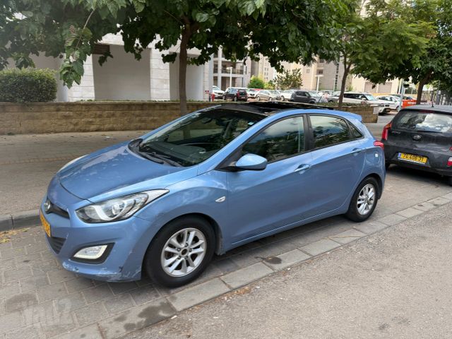 יונדאי i30