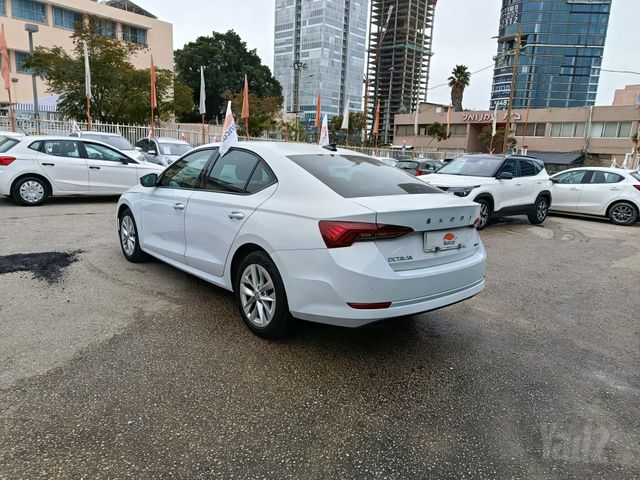 סקודה אוקטביה