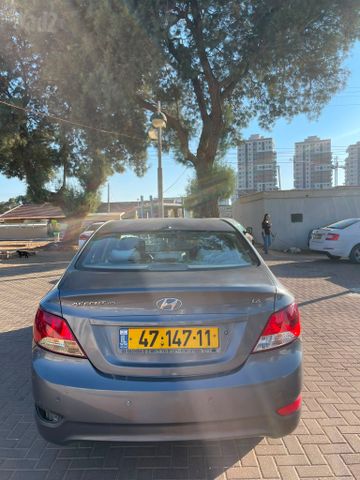 יונדאי אקסנט i25