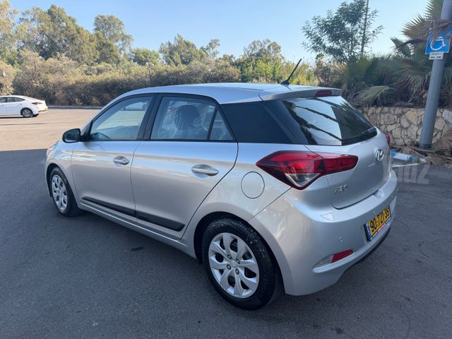 יונדאי i20