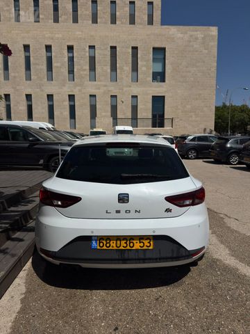 סיאט לאון