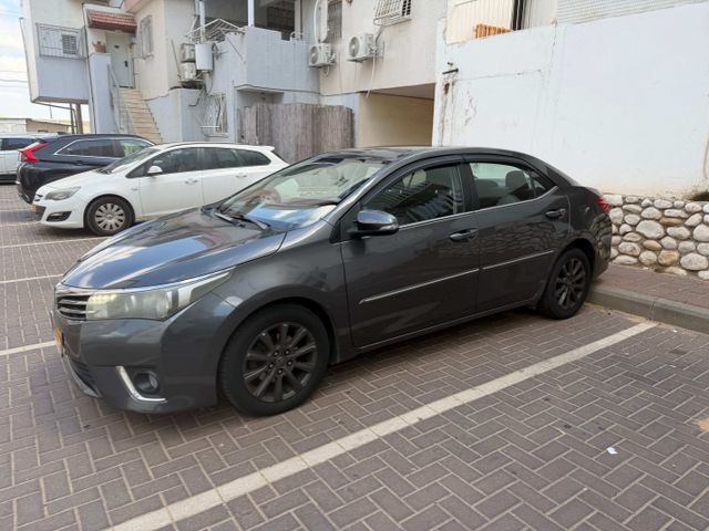 מודעת רכב טויוטה קורולה